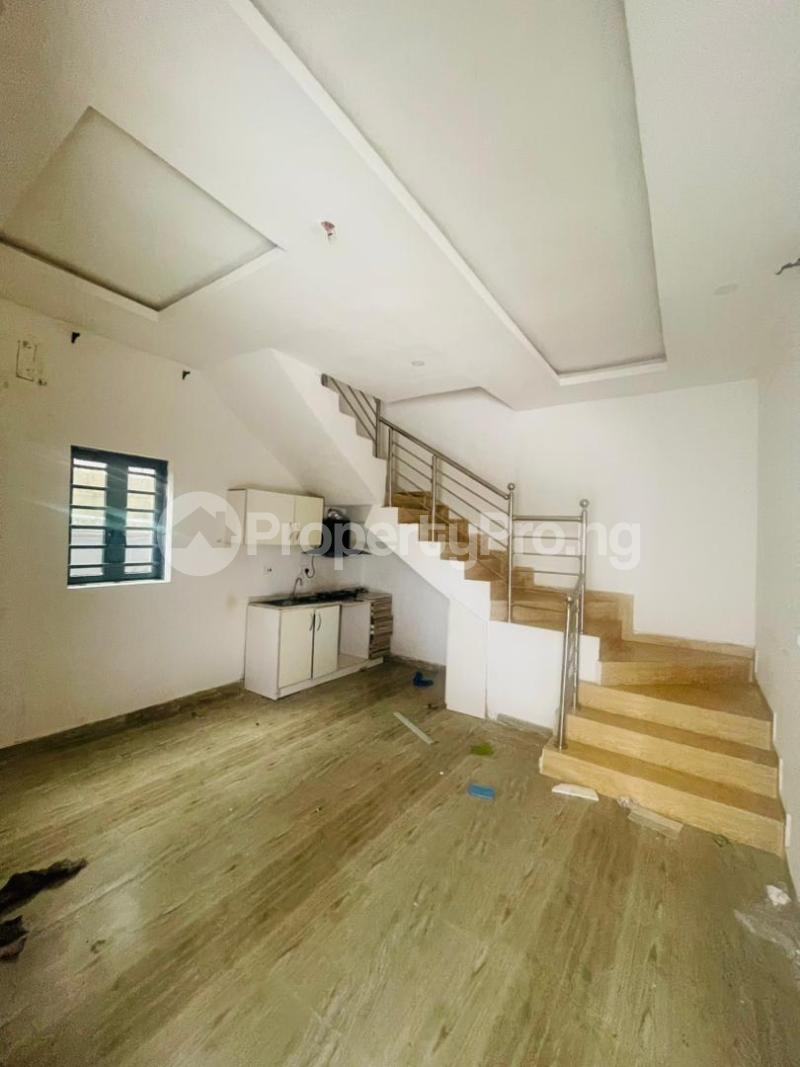 2 bedroom House for rent Ikota Lekki Lagos - 0