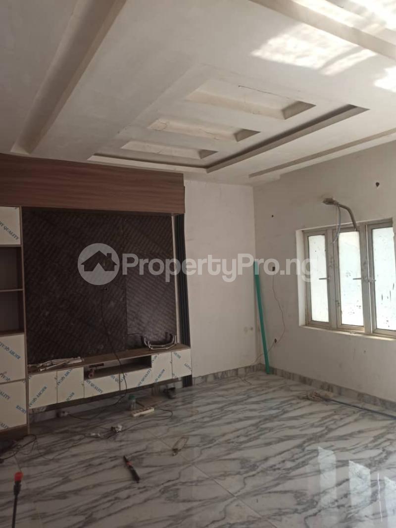 2 bedroom House for rent No 10 Adekunsoye Samuel Cresent Oke Akobo Ibadan Oyo