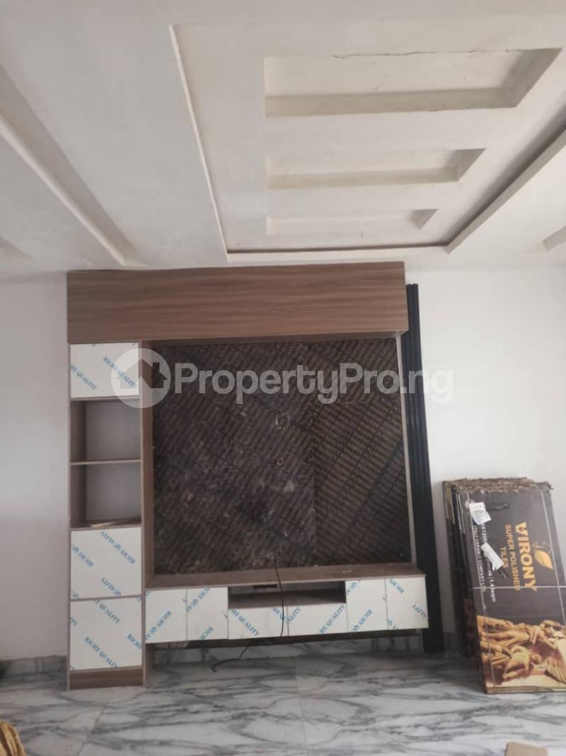 2 bedroom House for rent No 11, Aderemi Creseant Oke Ibadan Estate Akobo Ibadan Oyo