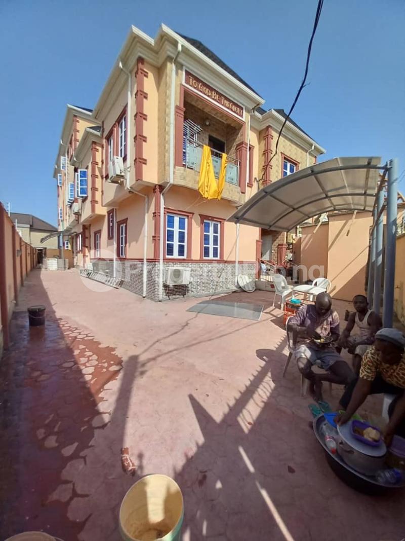 2 bedroom Flat / Apartment for rent Off Pedro Road, Palmgroove Palmgroove Shomolu Lagos