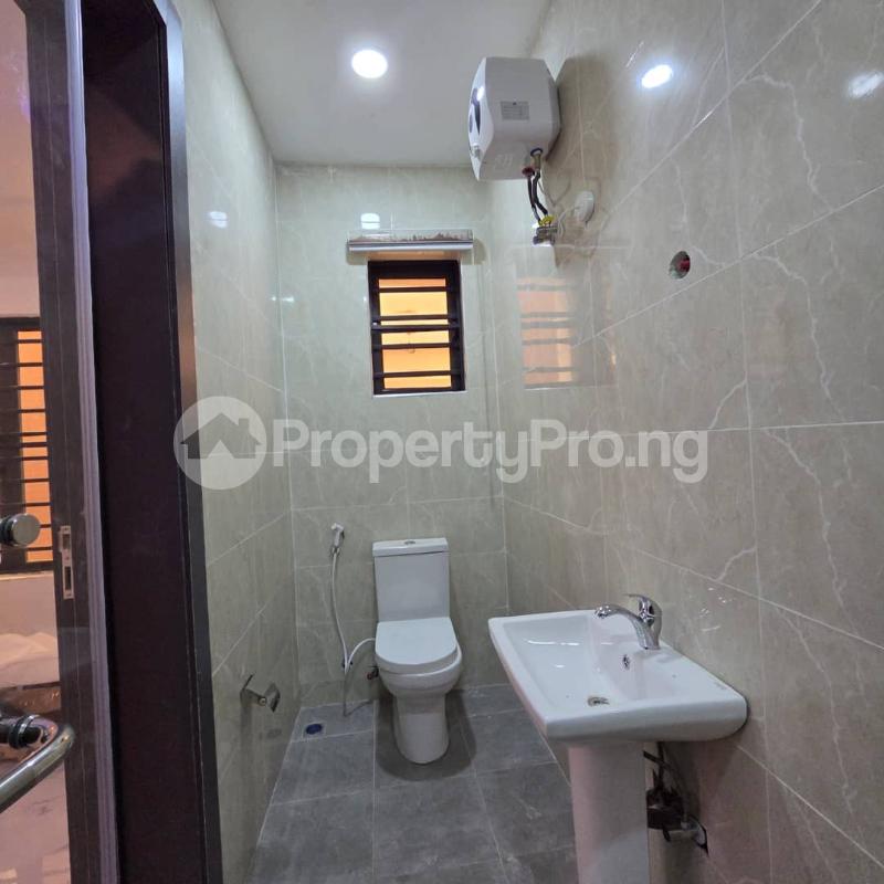 3 bedroom Flat / Apartment for sale Adeniyi Jones Ikeja Lagos