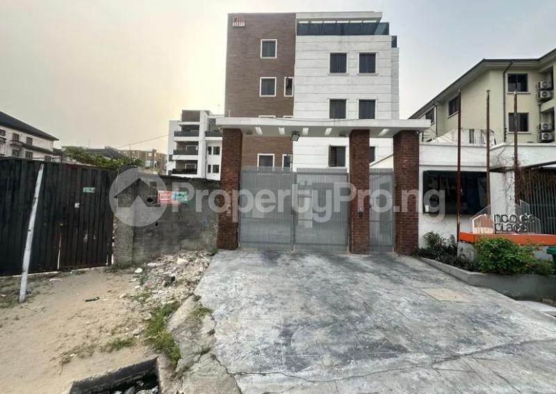 3 bedroom Flat / Apartment for rent ONIRU Victoria Island Lagos