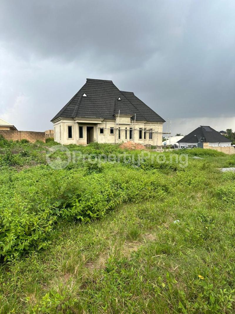 3 bedroom House for sale Moganan Taiwo Junction, Taska. Akala Express Ibadan Akala Express Ibadan Oyo - 0