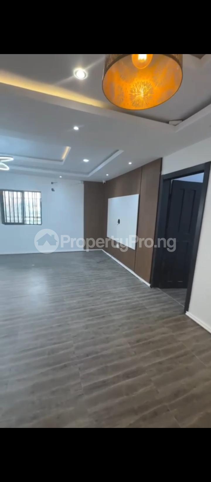 3 bedroom Flat / Apartment for rent Onike Yaba Lagos