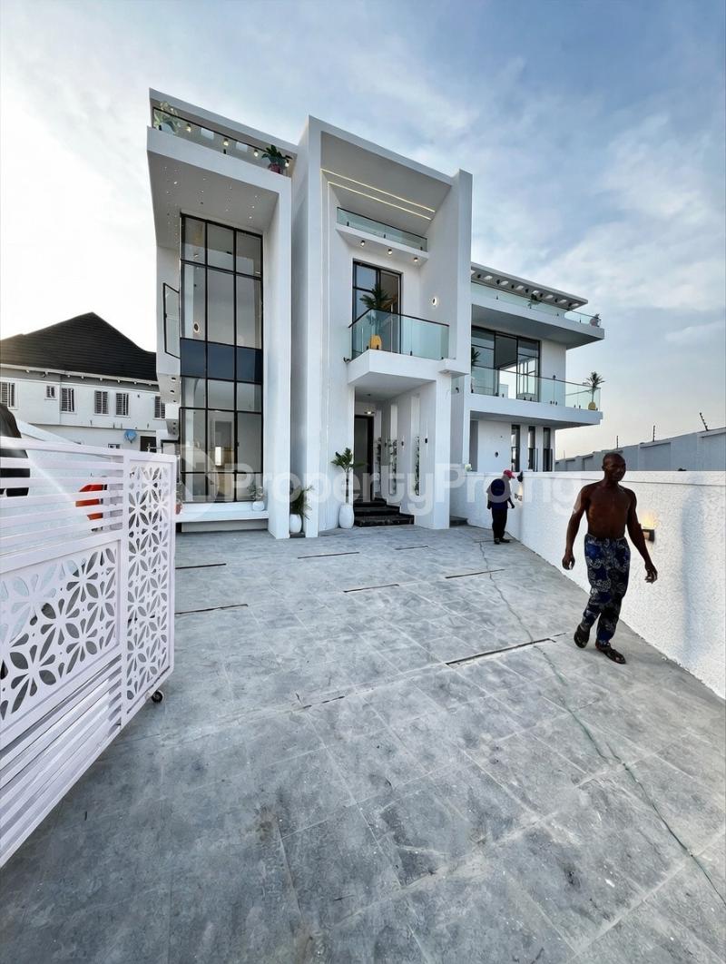 4 bedroom House for sale Chevron Lekki Lagos