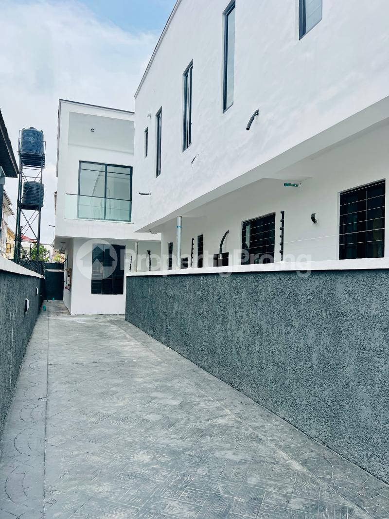 4 bedroom House for sale Agungi/chevron Agungi Lekki Lagos