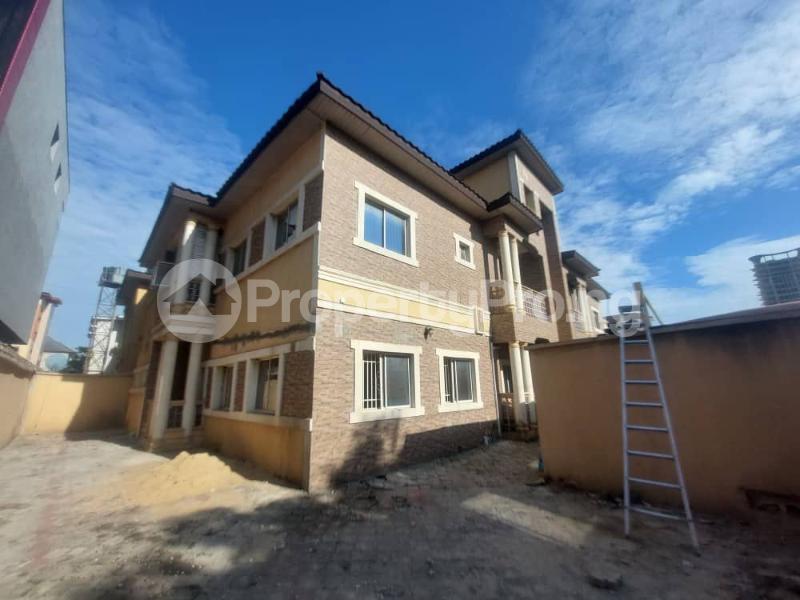 4 bedroom Commercial Property for rent Block 116 Akinogun Road Lekki Lagos