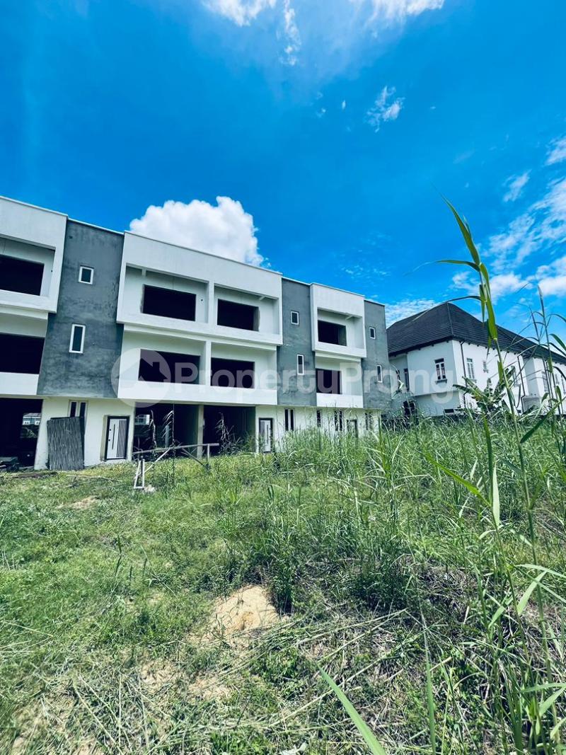 4 bedroom House for sale Off Agungi Ajiran Road Lekki Lagos