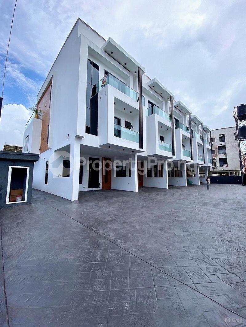 4 bedroom House for sale Osapa london Lekki Lagos