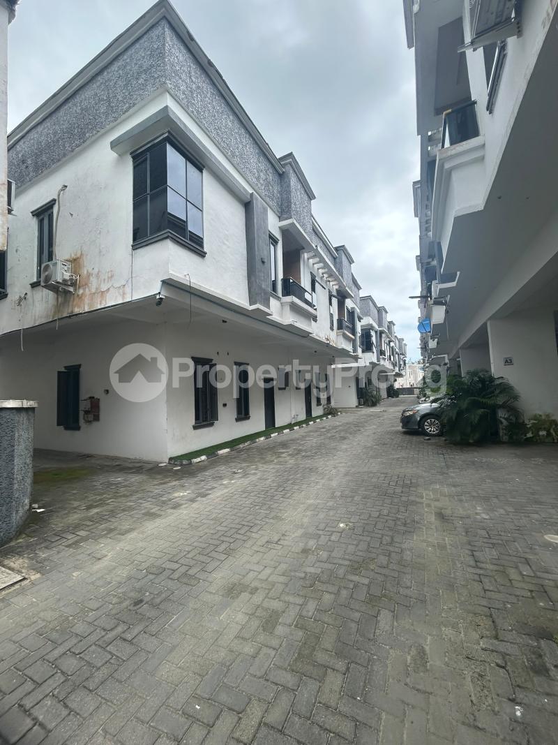 4 bedroom House for sale Ikota Lekki Lagos