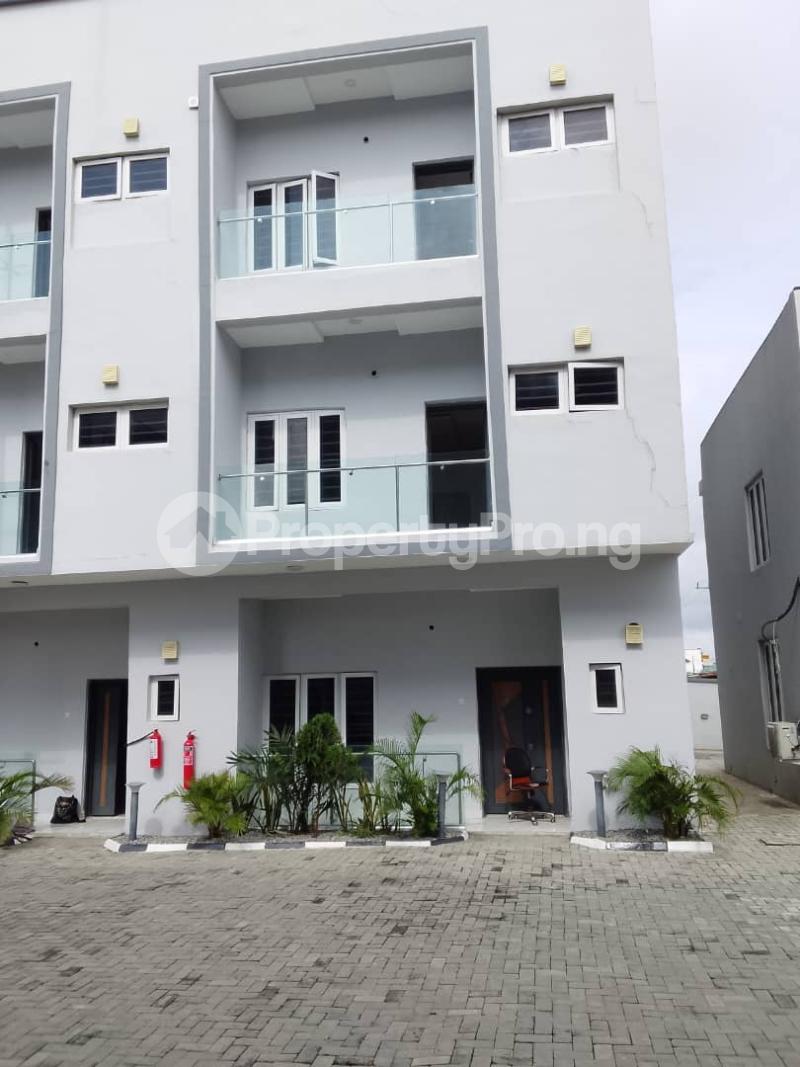 4 bedroom House for rent Mobile Road In A Mini Estate Ilaje Ajah Lagos - 0