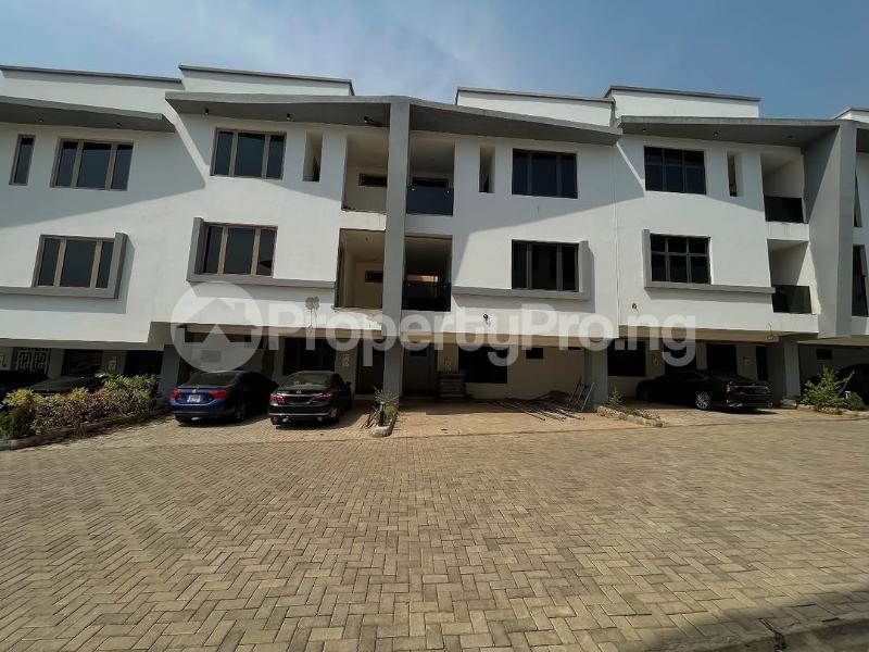 4 bedroom House for sale Kado Abuja