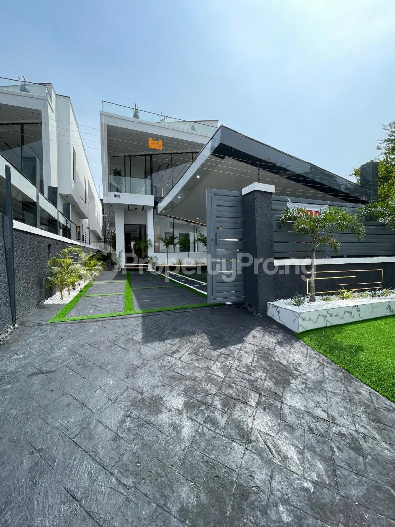 5 bedroom House for sale chevron Lekki Lagos