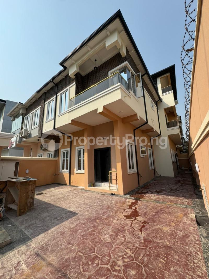 4 bedroom House for sale Close To Primewater Gardens, Ikate Lekki Lagos