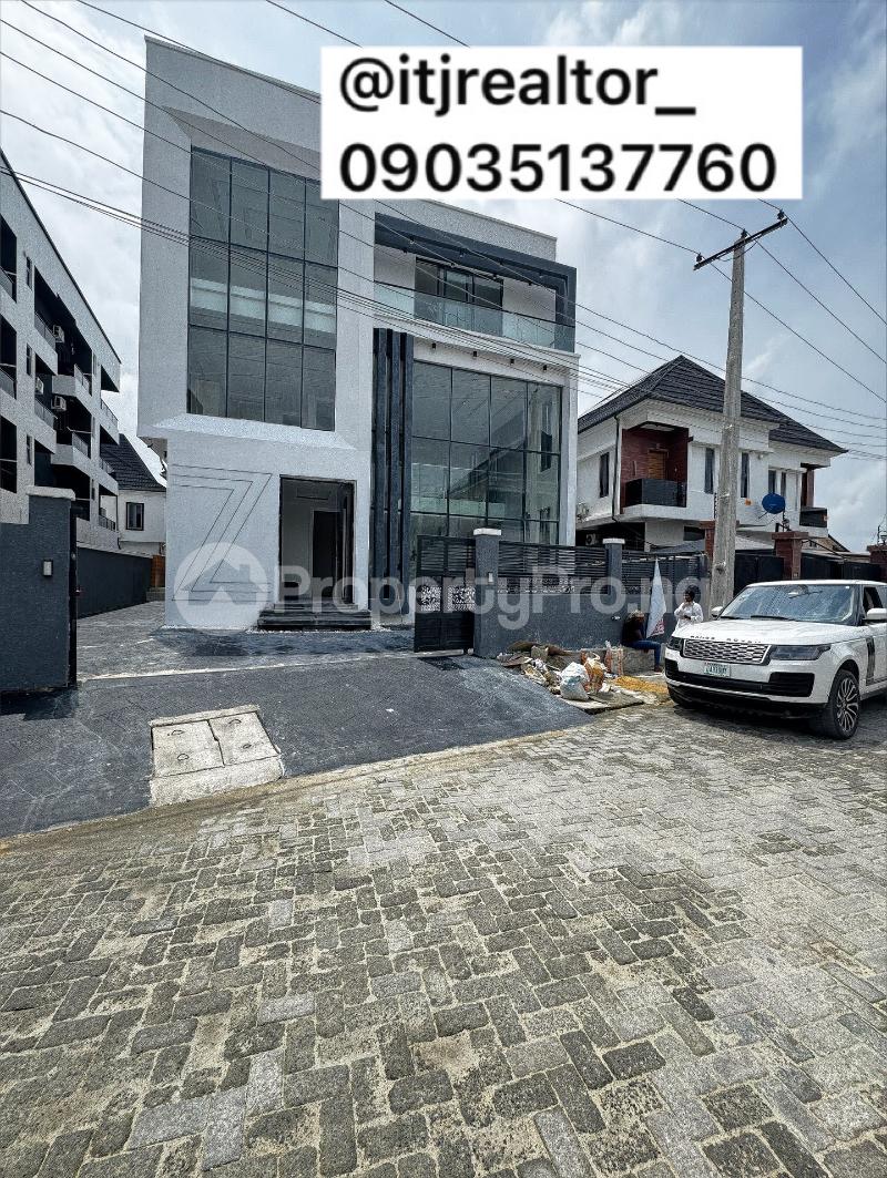 5 bedroom House for sale Ologolo Lekki Lagos