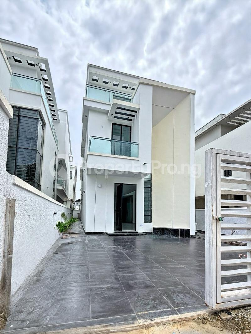 5 bedroom House for sale Chevron Lekki Lagos