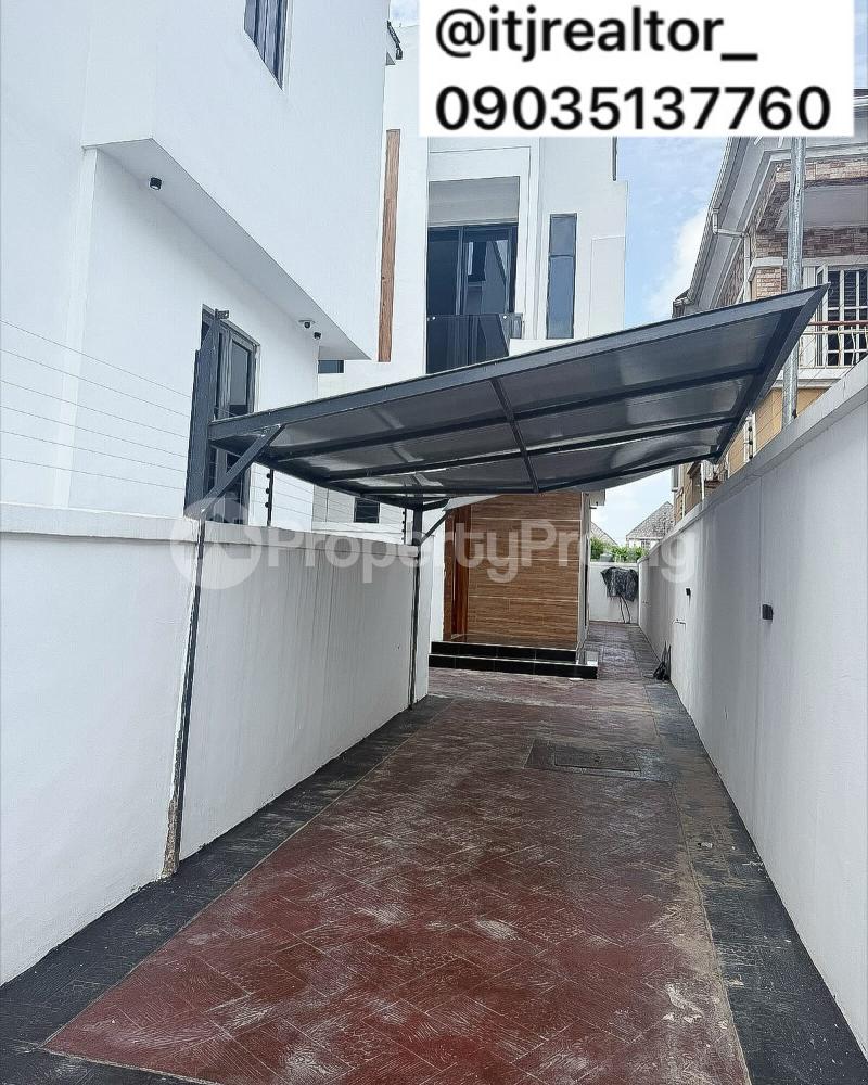5 bedroom House for sale chevron Lekki Lagos