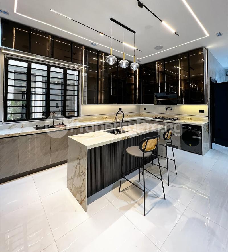 5 bedroom House for sale Chevron Toll Gate Lekki Lagos