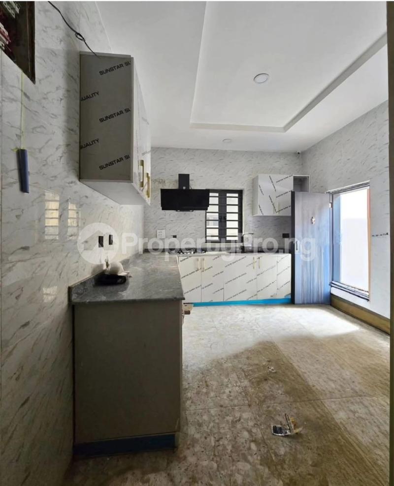 4 bedroom House for sale Estate Opebi Ikeja Lagos