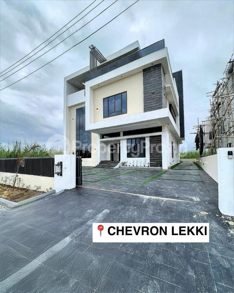 6 bedroom House for sale Chevron Lekki Lagos