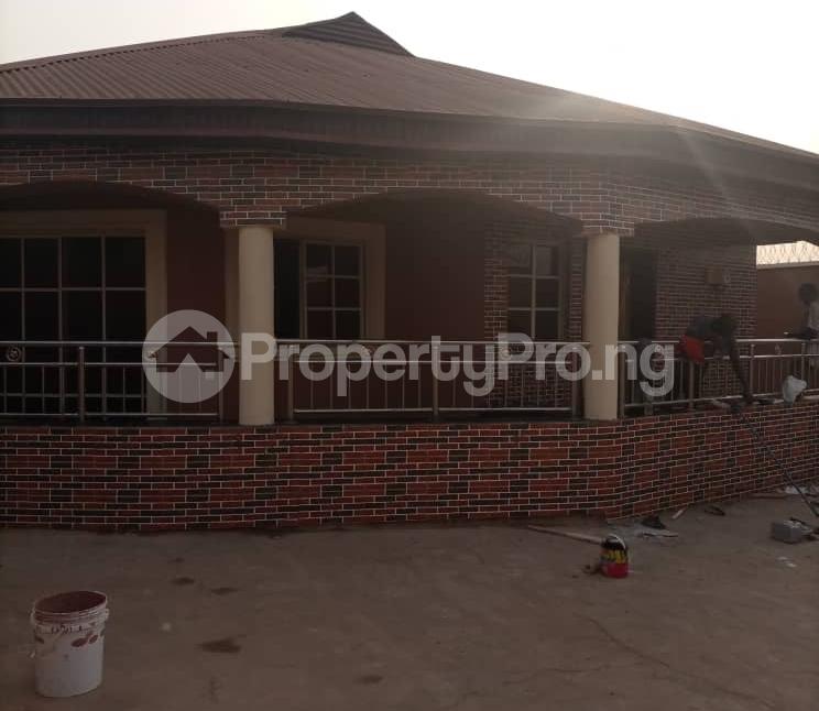 3 bedroom House for rent No 11, Osuade Street Old Ife Road Ibadan Iwo