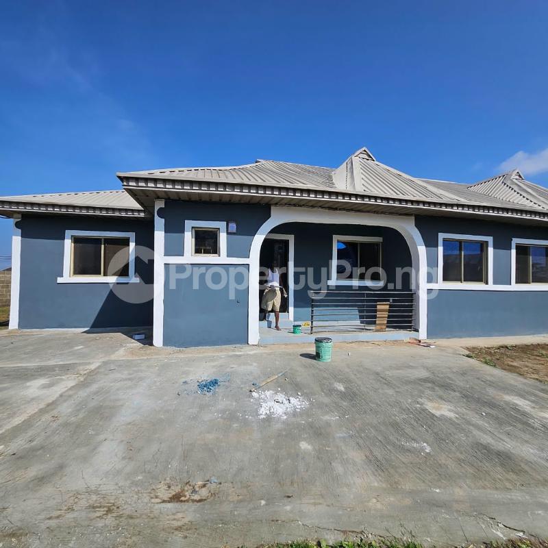 3 bedroom House for rent No 17, David Adebayo Creseant Kolapo Ishola G R A Akobo Ibadan Oyo