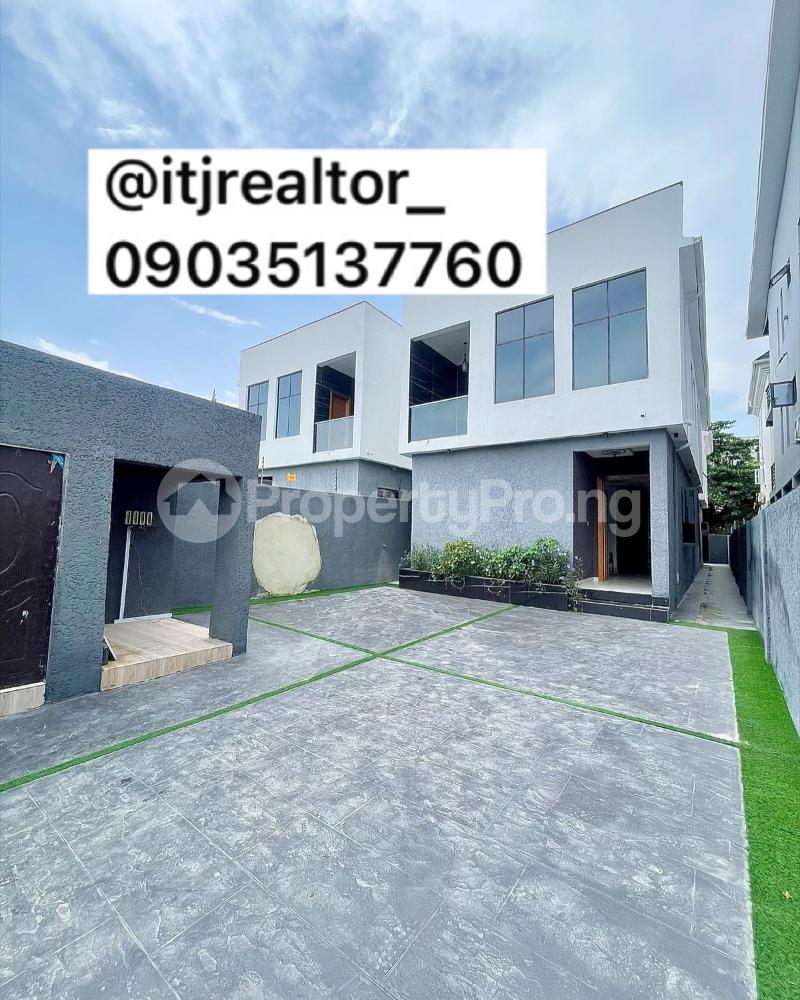 5 bedroom House for sale Ologolo Lekki Lagos