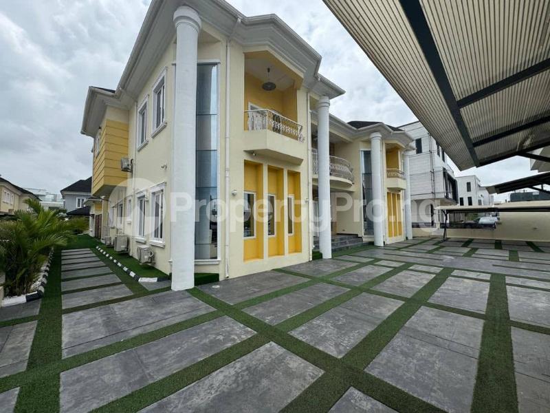 8 bedroom House for sale Osapa london Lekki Lagos