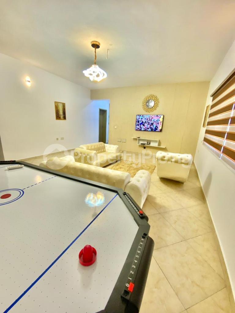 Flat / Apartment for shortlet Ikate Lekki Lagos