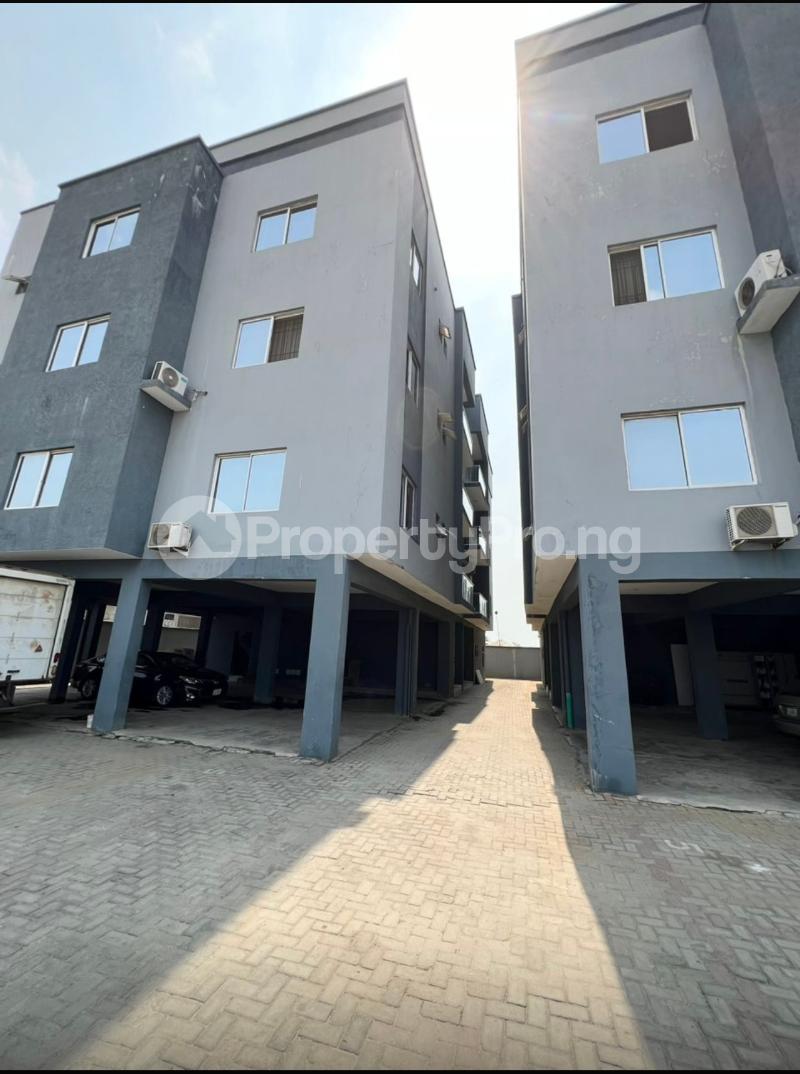 3 bedroom Flat / Apartment for sale chevron Lekki Lagos - 0