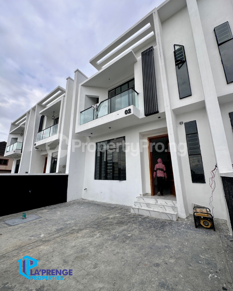 4 bedroom House for sale Very Secured Estate Idado Lekki Lagos