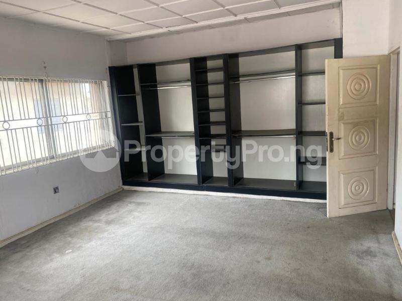 3 bedroom Flat / Apartment for rent Salawu Onikoyi Gbagada Lagos