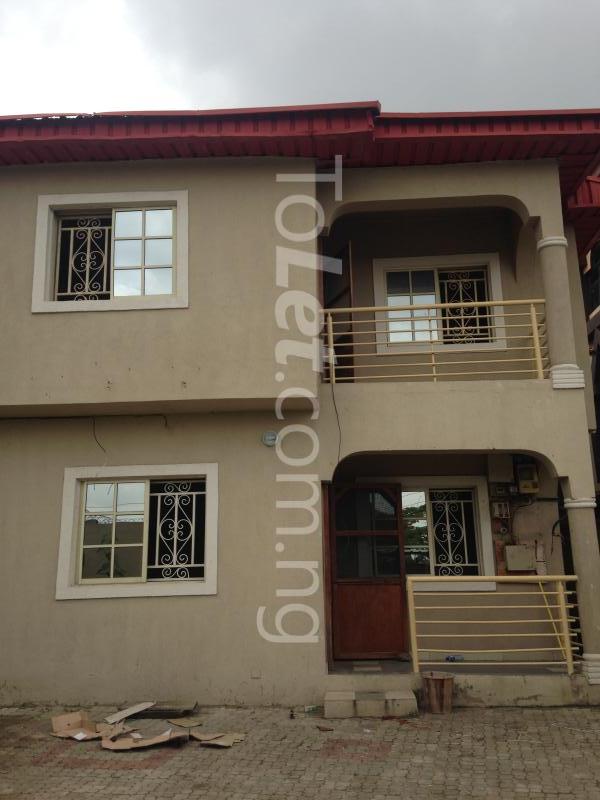4 bedroom House for rent Somide Odujirin Avenue Berger Ojodu Lagos