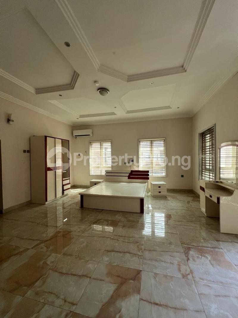 1 bedroom House for rent Spg Area Lekki Phase 1 Lekki Lagos