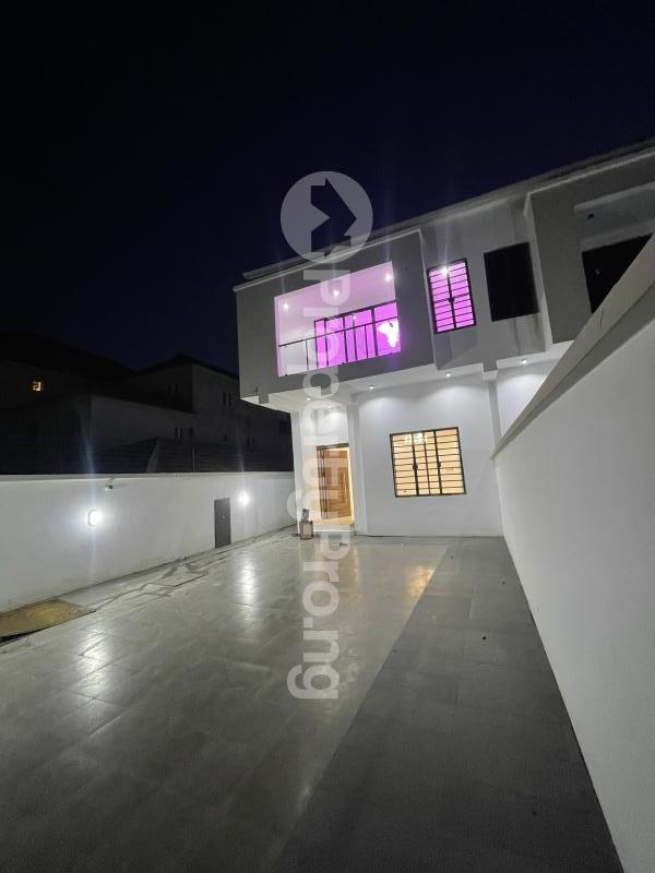 5 bedroom House for sale Ologolo Lekki Lagos