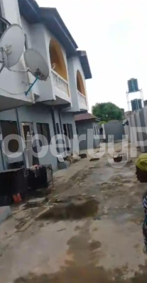 3 bedroom Flat / Apartment for sale Madam Poultry Street Off Adesan Mowe Obafemi Owode Ogun