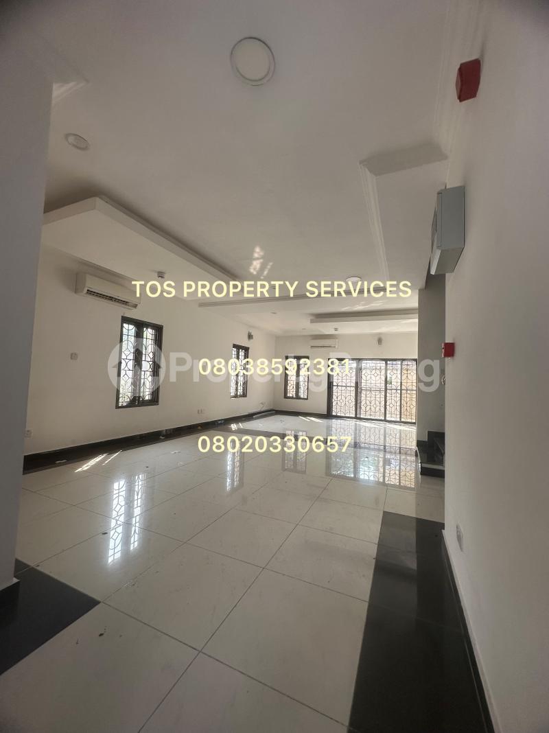 House for rent Admiralty, Lekki Phase 1, Lagos Lekki Phase 1 Lekki Lagos