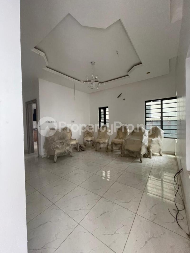 4 bedroom House for sale 2nd Toll Gate chevron Lekki Lagos