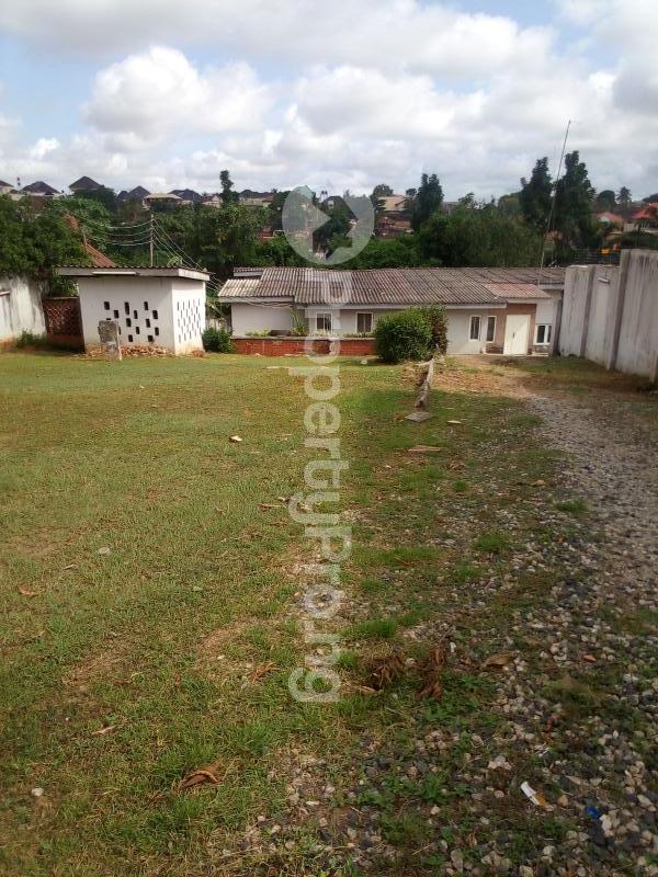 Land for sale Iyanganku Ibadan Oyo