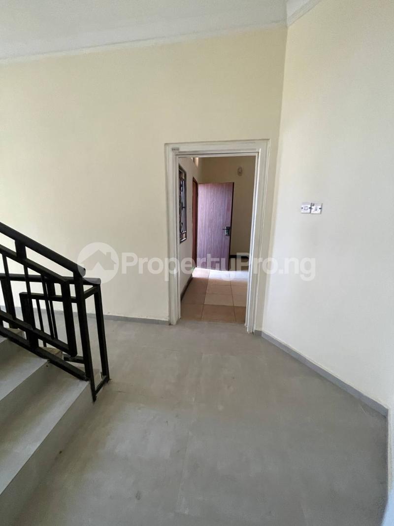 2 bedroom House for rent Guzape. Guzape Abuja