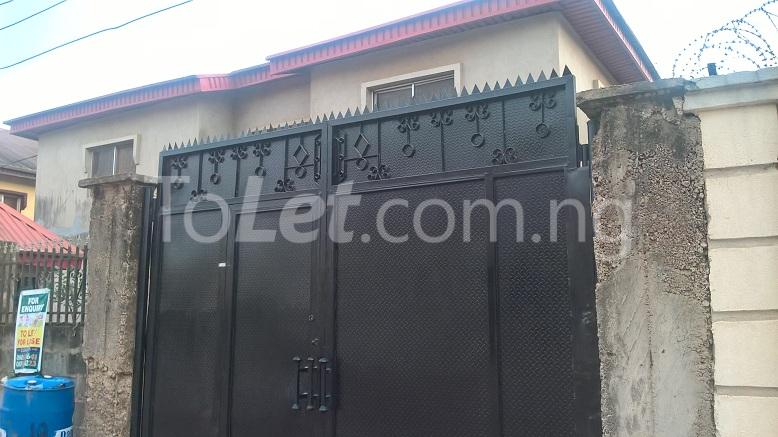 3 bedroom Flat / Apartment for rent Foursquare Street, Ayobo Ipaja Lagos