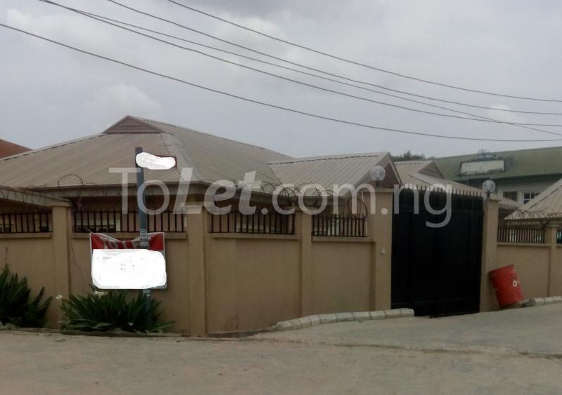 3 bedroom Flat / Apartment for rent Surulere Aletor Street, Millenuim/UPS Gbagada Lagos