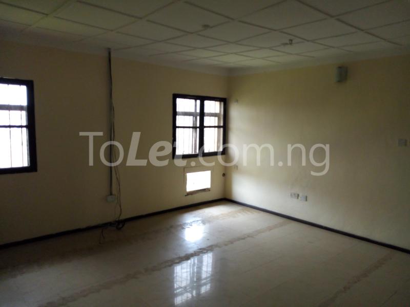 3 bedroom Flat / Apartment for rent   Yaba Lagos