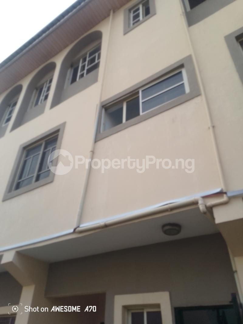 3 bedroom House for rent Estate Ado Road Ajah Lagos