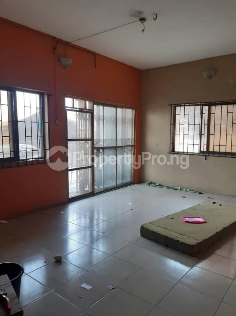 3 bedroom Flat / Apartment for rent Oyenubi Street Oworonshoki Gbagada Lagos