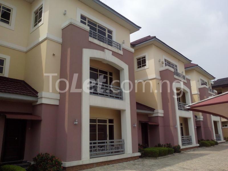 4 bedroom House for rent 34 Ihuntayi Street, Lekki Phase 1 Lekki Lagos