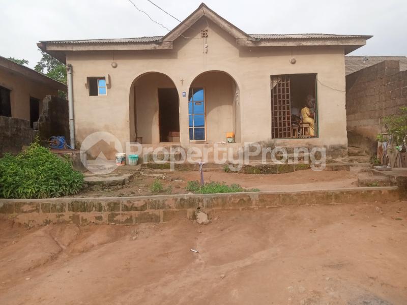 3 bedroom Flat / Apartment for sale Odunsi Ikola Command Ipaja Ipaja road Ipaja Lagos