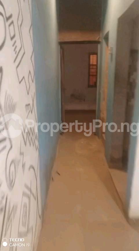 1 bedroom Flat / Apartment for rent Abule-Oja Yaba Lagos