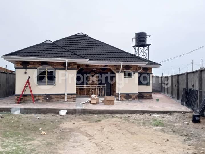 House for sale Ilado Inu, Behind Federal Housing Estate, Opposite Fashola Estate,igbogbo, Igbogbo Ikorodu Lagos