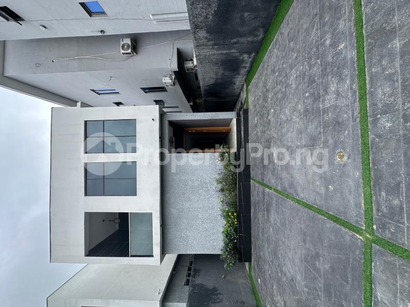 5 bedroom House for sale Ologolo Lekki Lagos